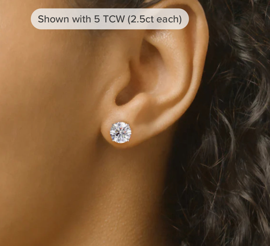 Round Diamond Studs