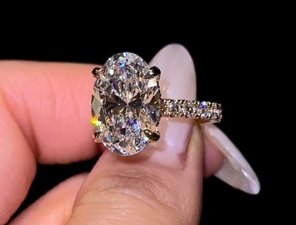 Oval Pavé Everything