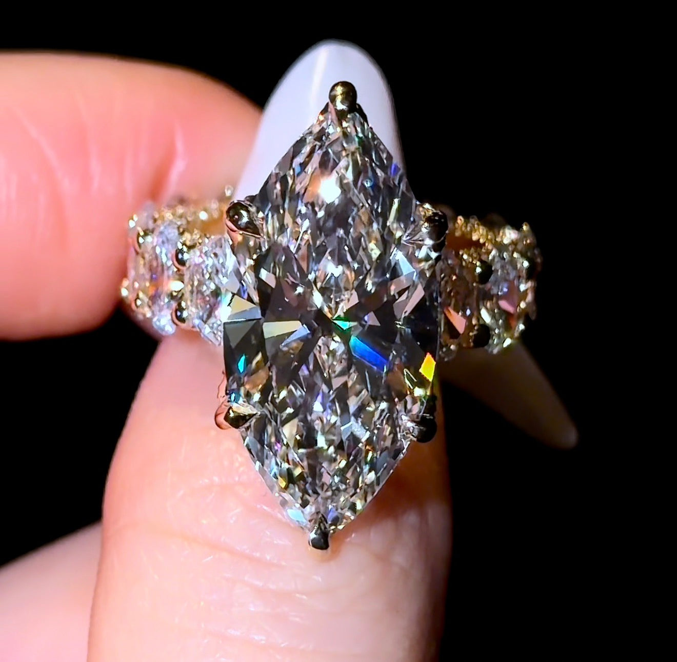 Marquise Flower Super Queen