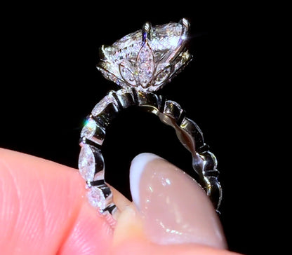 Marquise Hidden Halo Tierra