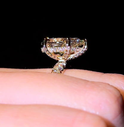 Pear Pavé Everything