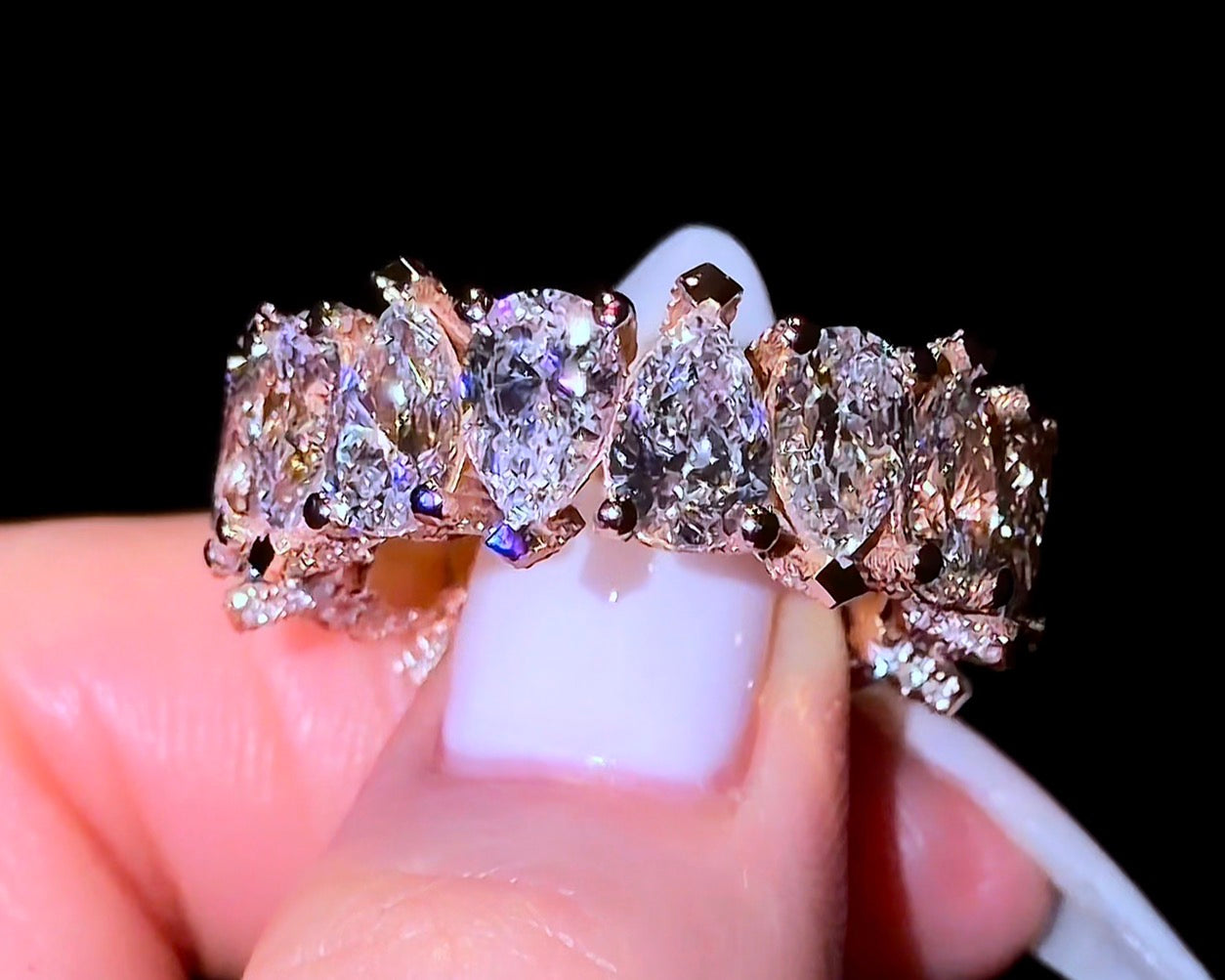 Pear Super Queen Wedding Band