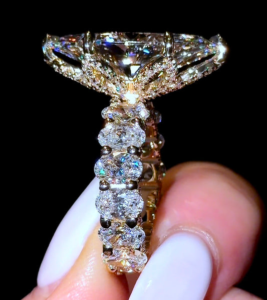 Marquise Flower Super Queen