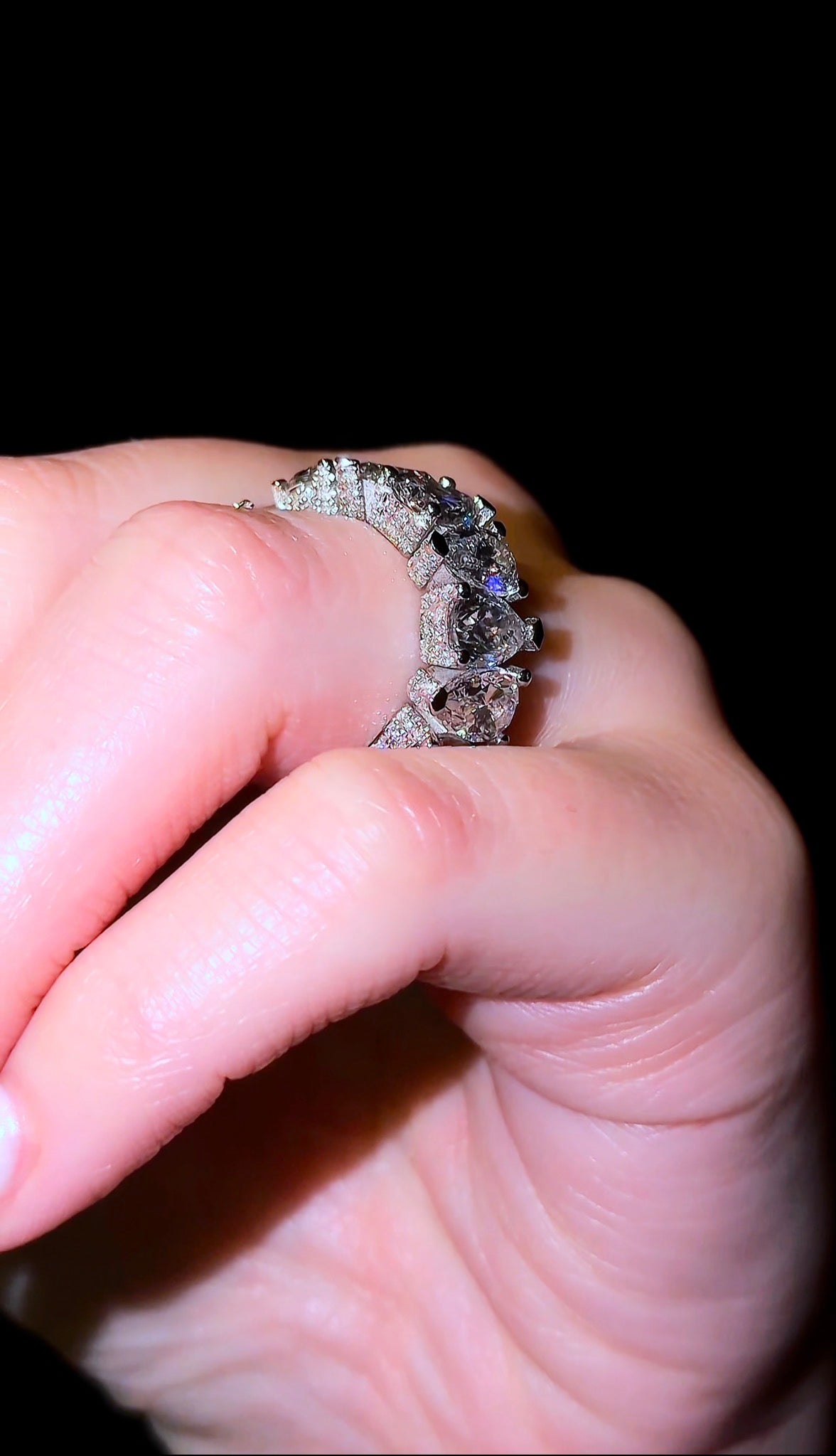 Pear Super Queen Wedding Band