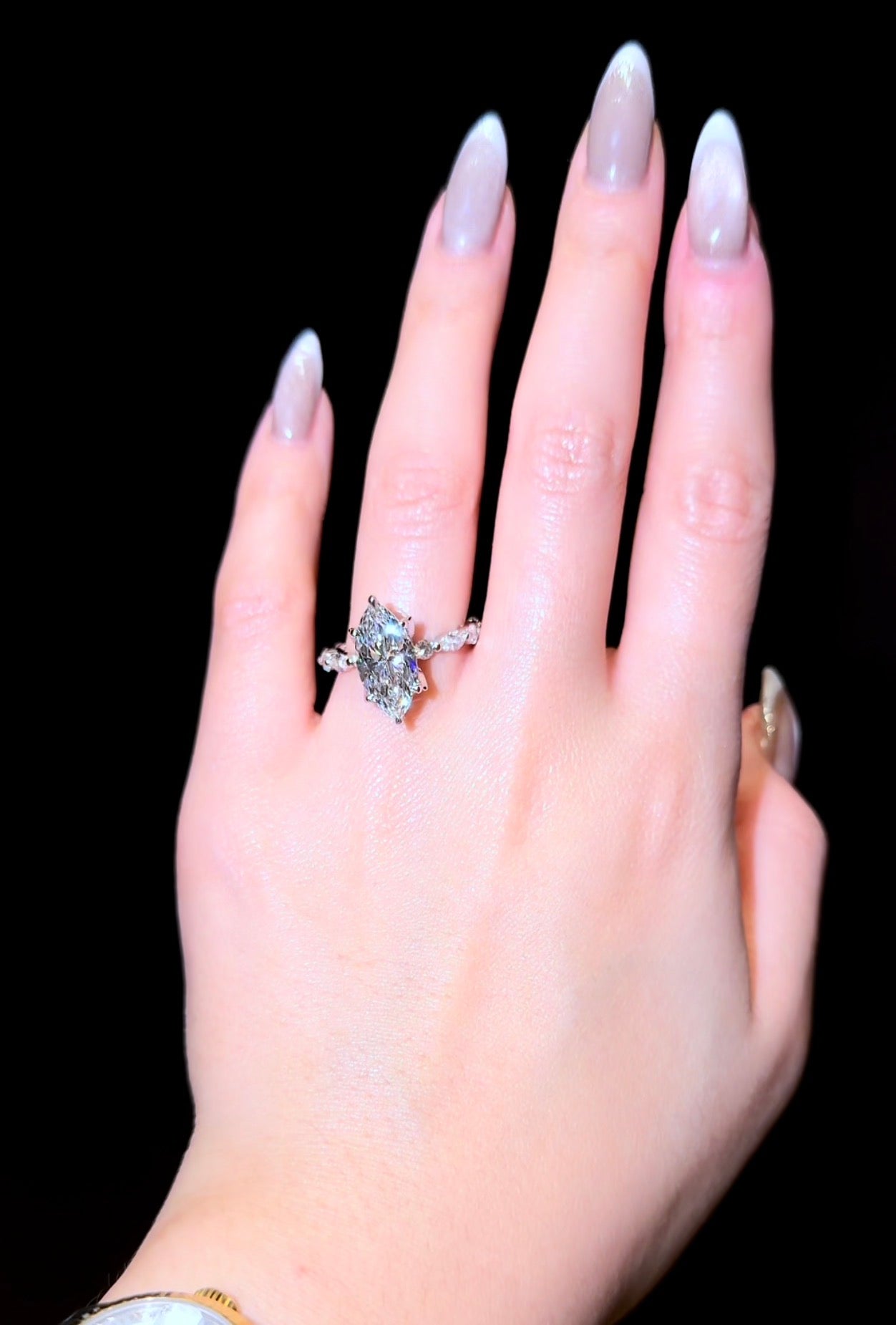 Marquise Hidden Halo Tierra