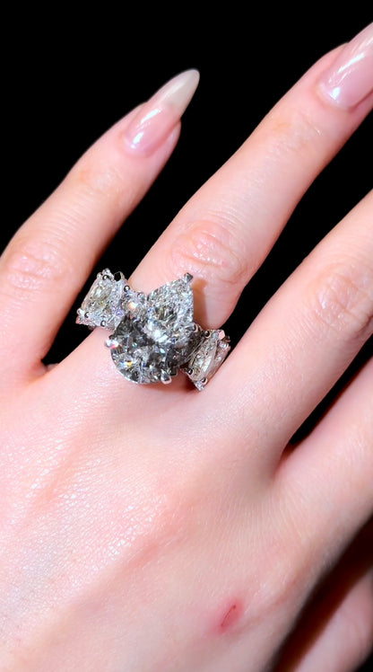 Pear Super Queen Ring