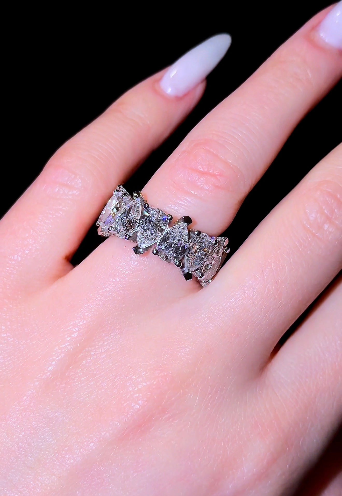 Pear Super Queen Wedding Band