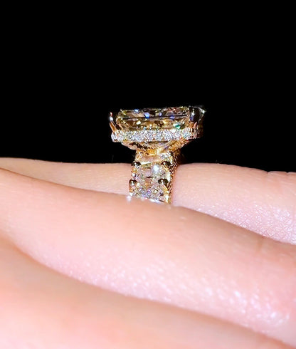 Radiant Queen Ring