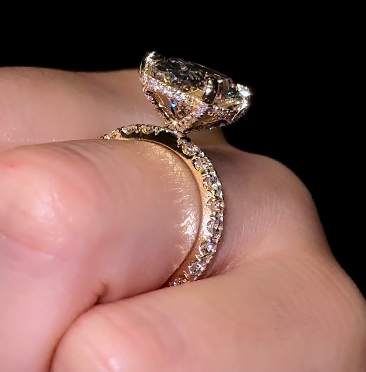 Oval Pavé Everything