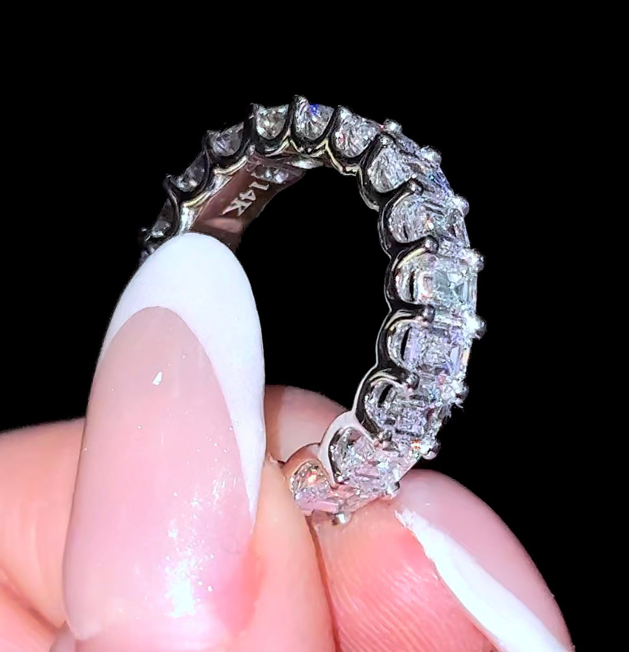 Smaragd U Prong Eternity