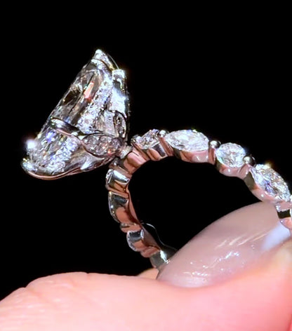 Marquise Hidden Halo Tierra