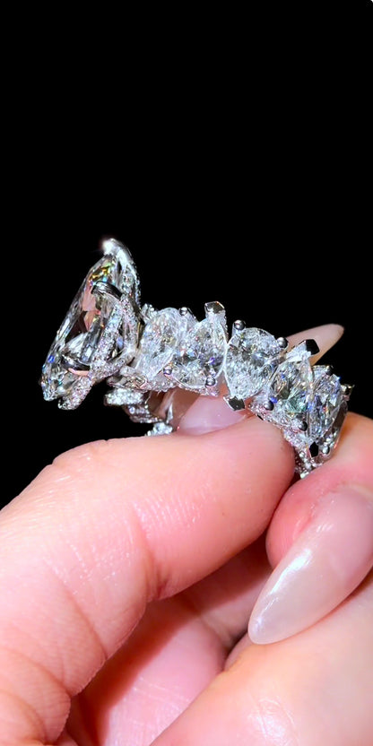 Pear Super Queen Ring