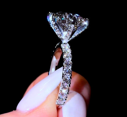 Round Pavé Everything