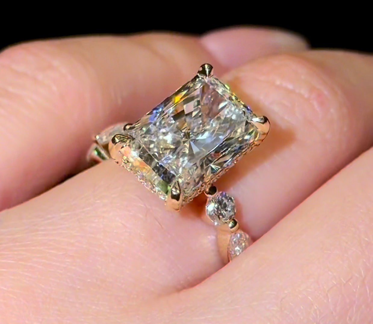 Radiant w/ Bubble Band