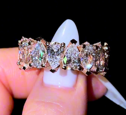 Pear Super Queen Wedding Band