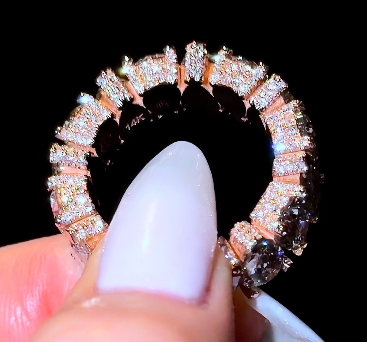 Pear Super Queen Wedding Band