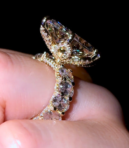 Marquise Flower Super Queen