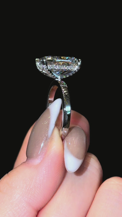 Cushion w/ Pavé Prongs