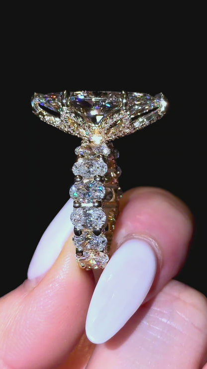 Marquise Flower Super Queen